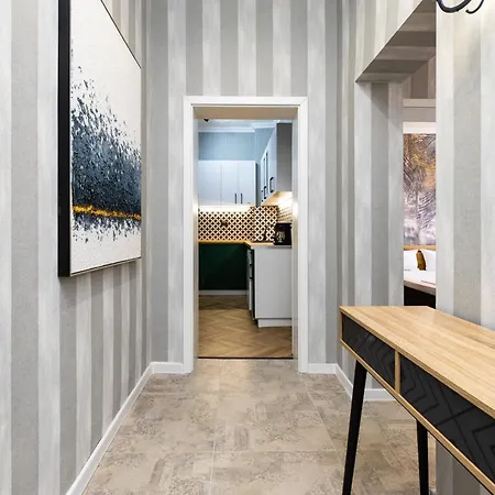 Appartamento The Urban Nest-2bd With A Terrace By Flat Mаnager Plovdiv